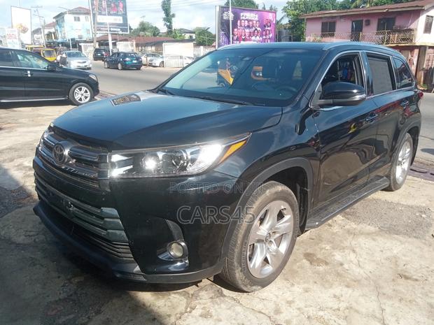 Toyota Highlander 2017 Black