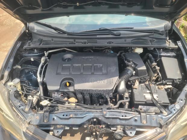 Toyota Corolla 2018 Blue