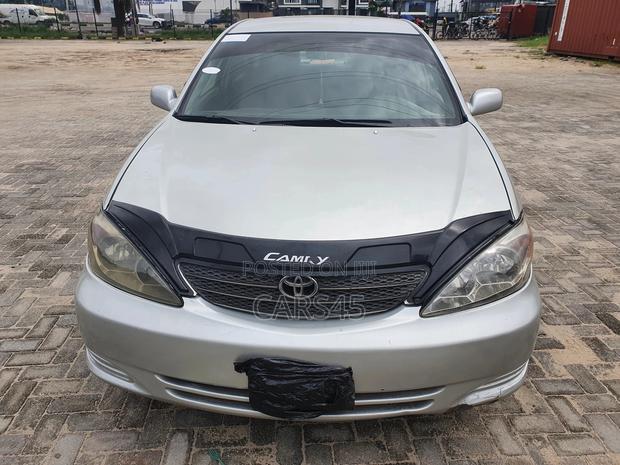 Toyota Camry 2003 Silver