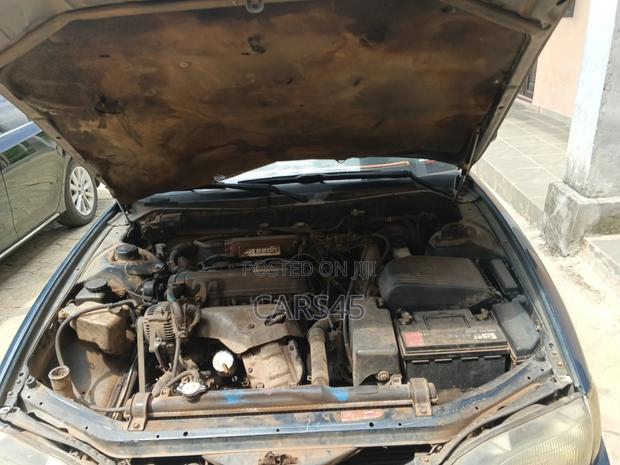Toyota Camry 1996 Blue