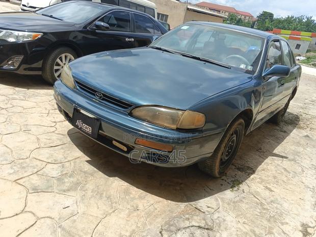Toyota Camry 1996 Blue