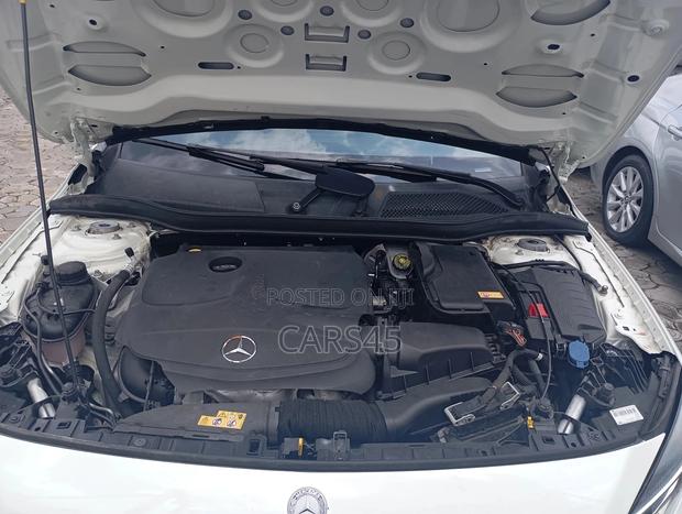 Mercedes-Benz GLA 250 2016 White