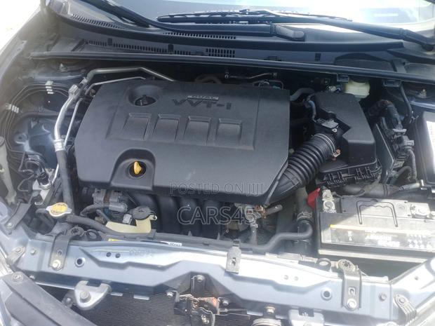 Toyota Corolla 2015 Gray