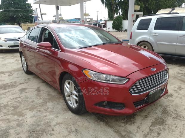 Ford Fusion 2014 Red