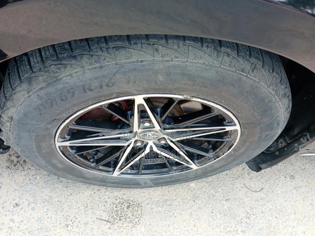 Toyota Camry LE 4dr Sedan (2.5L 4cyl 6A) 2012 Gray