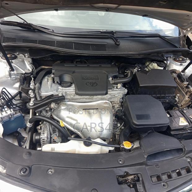 Toyota Camry 2014 Silver