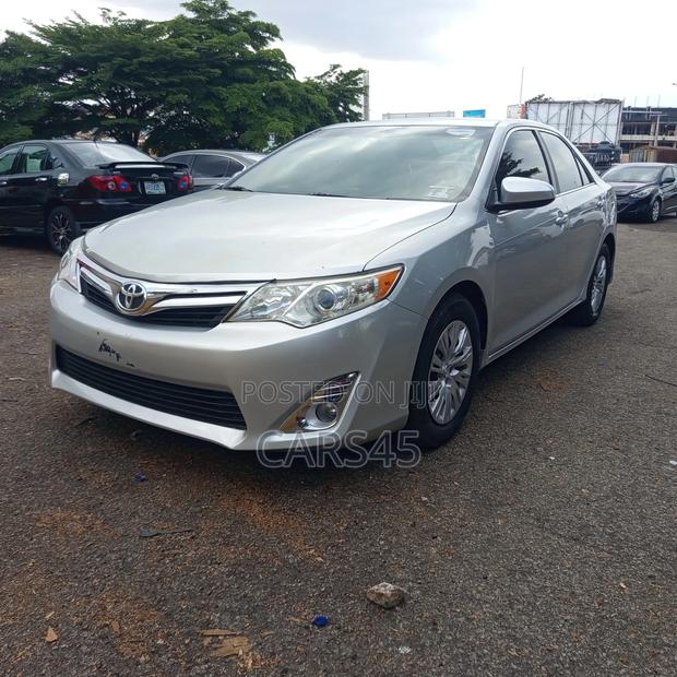 Toyota Camry 2014 Silver