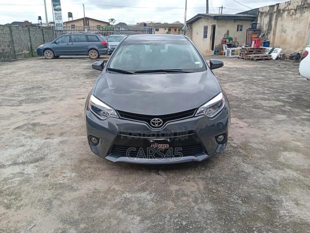 Toyota Corolla LE 4dr Sedan (1.8L 4cyl CVT) 2014 Gray