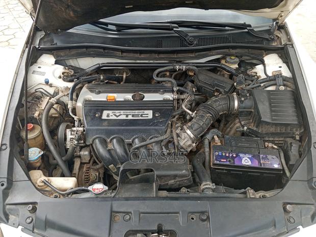 Honda Accord 2009 White