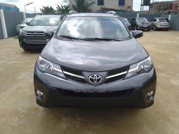 Toyota RAV4 2015 Gray