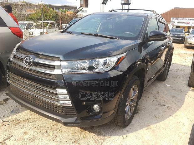 Toyota Highlander XLE 4dr SUV AWD (3.5L 6cyl 6A) 2015 Black