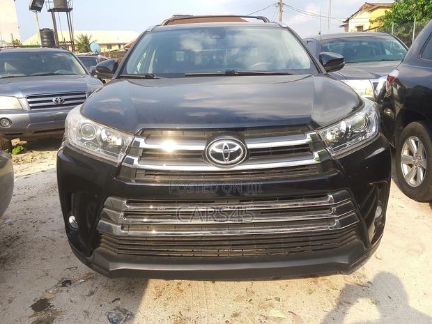 Toyota Highlander XLE 4dr SUV AWD (3.5L 6cyl 6A) 2015 Black