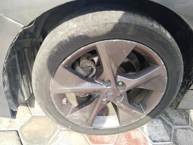 Toyota Camry 2012 Gray
