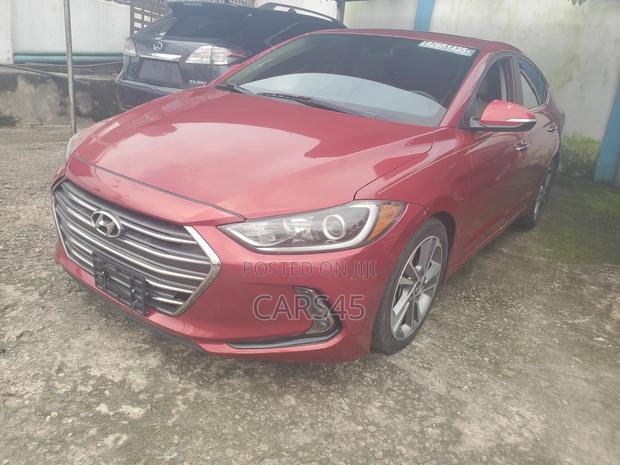 Hyundai Elantra Limited Sedan FWD (2.0L 4cyl 6A) 2017 Red
