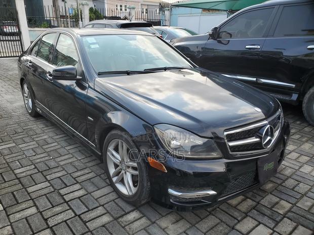 Mercedes-Benz C250 2012 Black