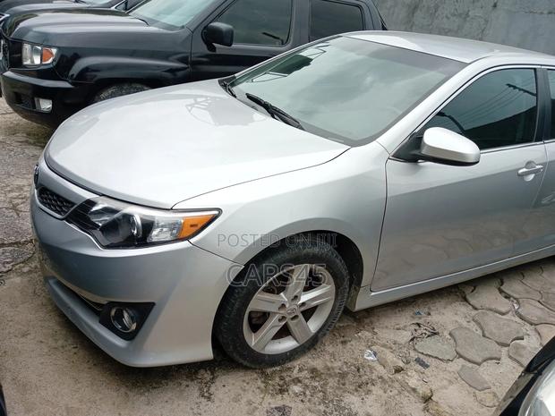 Toyota Camry SE Limited Edition 4dr Sedan (2.5L 4cyl 6A) 2012 Silver