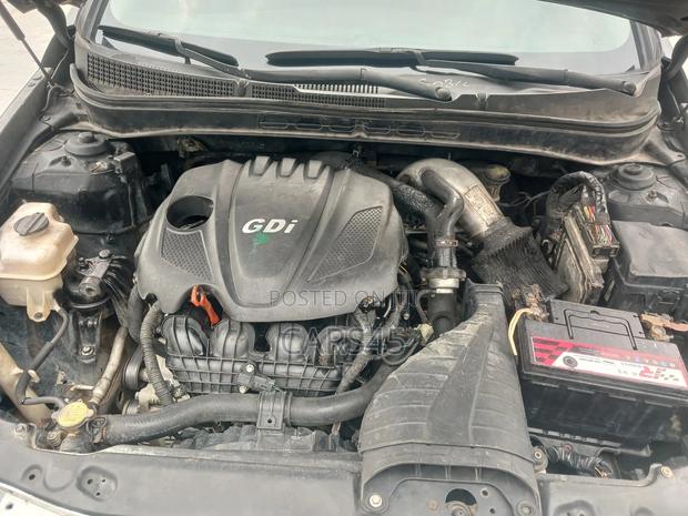 Hyundai Sonata 2012 Black