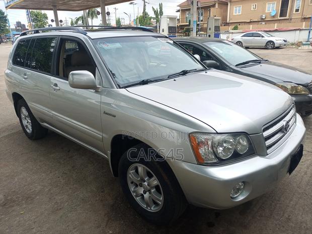 Toyota Highlander 2002 Silver