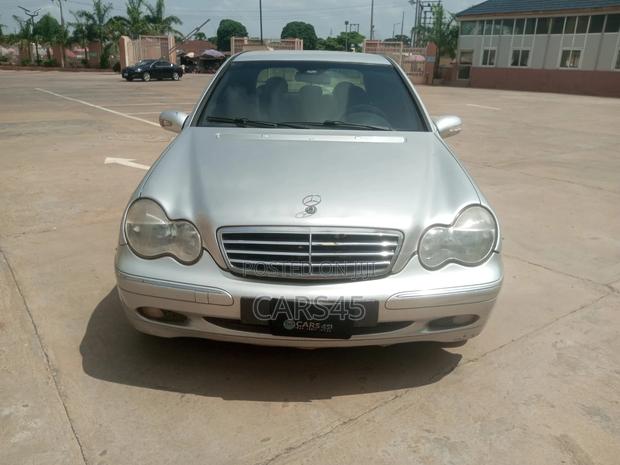 Mercedes-Benz C200 2004 Silver