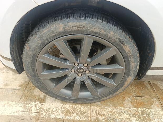 Land Rover Range Rover Velar 2019 White