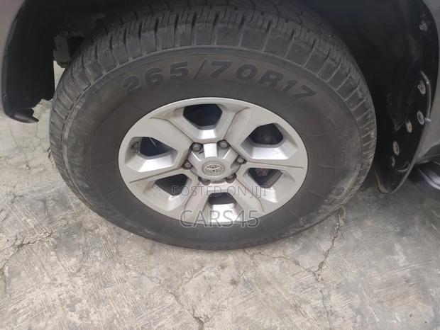 Toyota 4-Runner SR5 4x4 Premium 2019 Gray