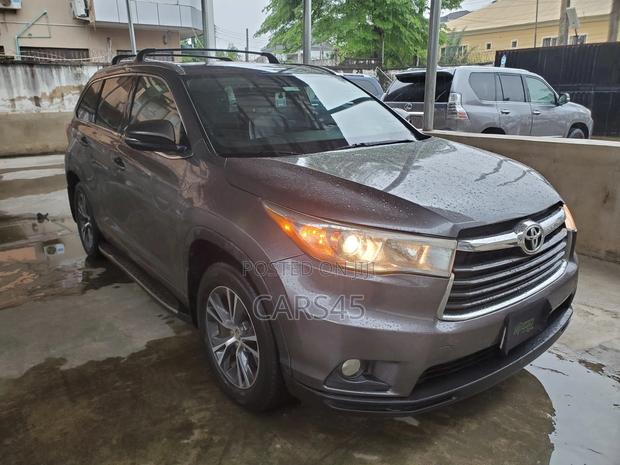 Toyota Highlander 2016 Gray