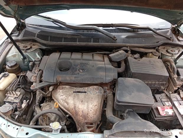 Toyota Camry 2010 Green