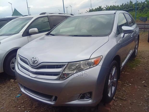 Toyota Venza 2015 Silver