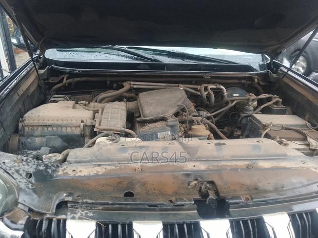 Toyota Land Cruiser Prado 2011 Black