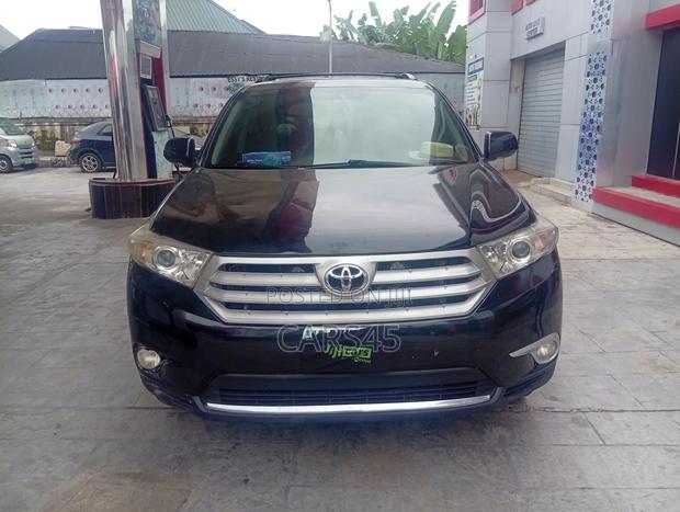 Toyota Highlander 2012 Black