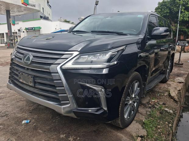 Lexus LX 2016 Black