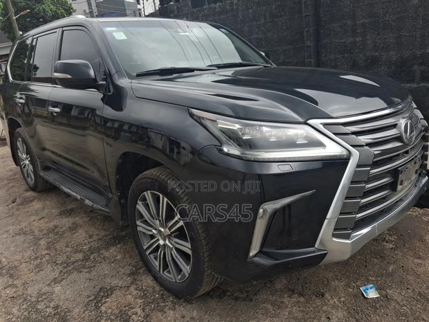 Lexus LX 2016 Black