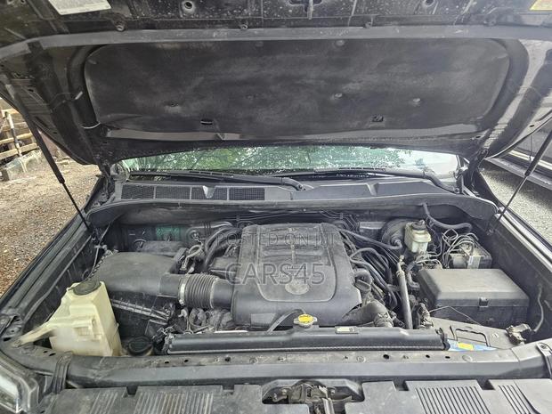 Toyota Tundra 2014 Black