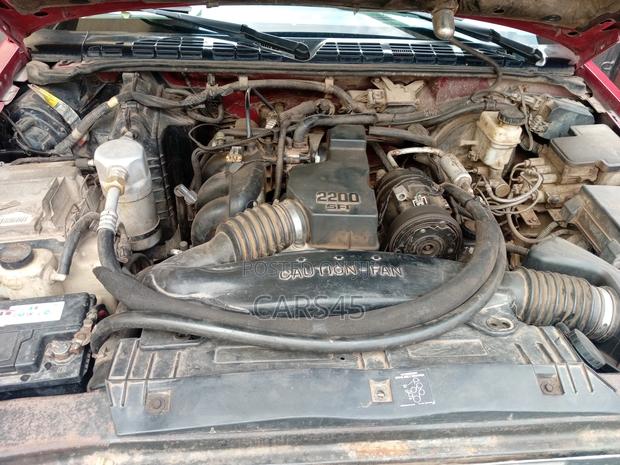 Chevrolet S-10 1998 Red