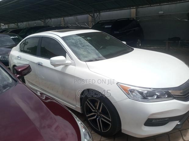 Honda Accord Sport 4dr Sedan FWD (2.4L 4cyl 2A) 2016 White