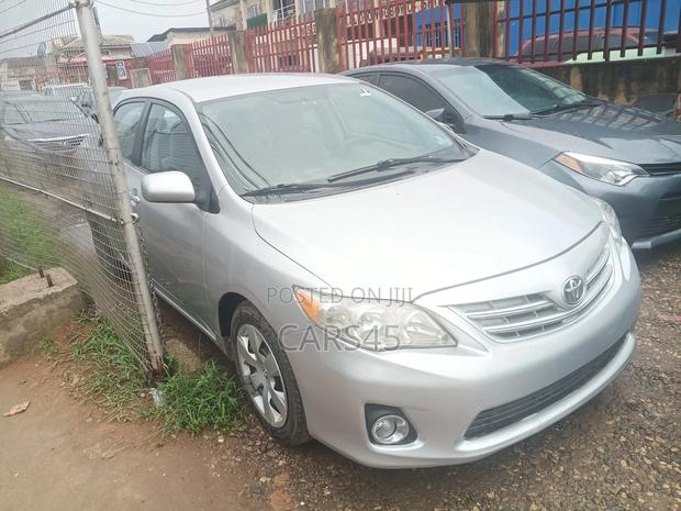 Toyota Corolla 2013 Silver