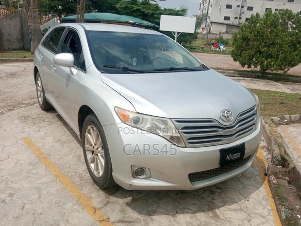 Toyota Venza 2009 Silver