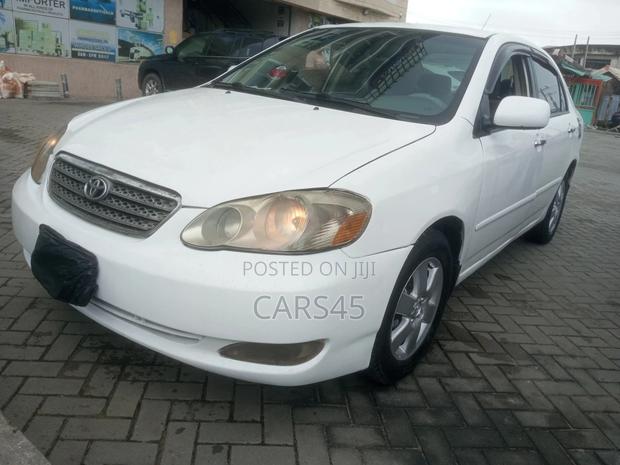 Toyota Corolla 2006 White