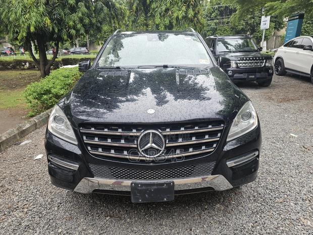 Mercedes-Benz M Class 2015 Black