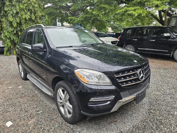 Mercedes-Benz M Class 2015 Black