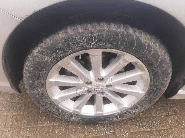 Toyota Venza 2011 Silver