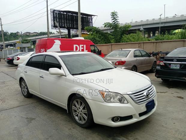 Toyota Avalon 2008 White