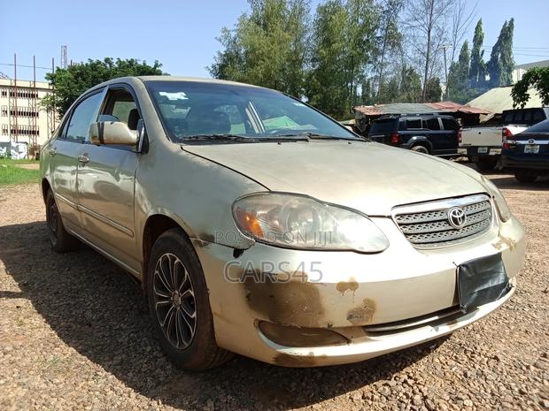 Toyota Corolla 2006 Gold