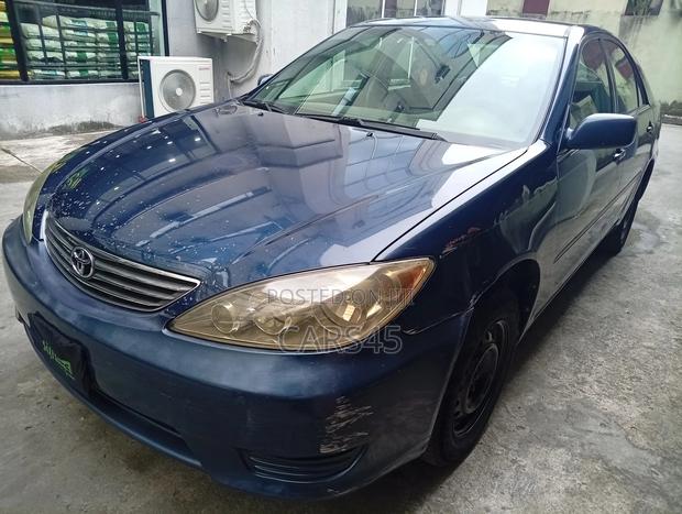 Toyota Camry 2006 Blue