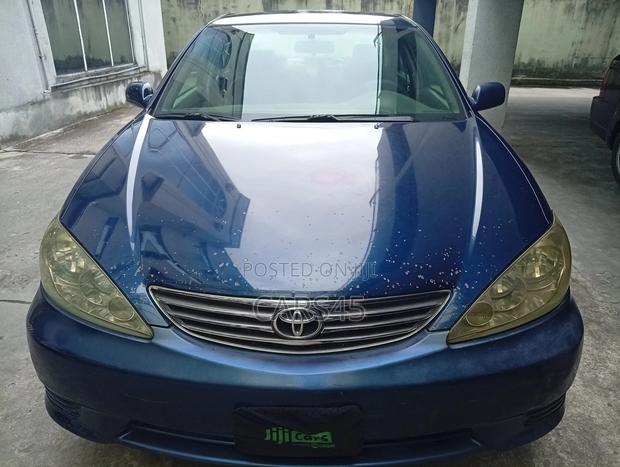 Toyota Camry 2006 Blue