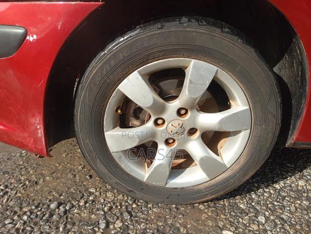 Peugeot 307 2005 Red