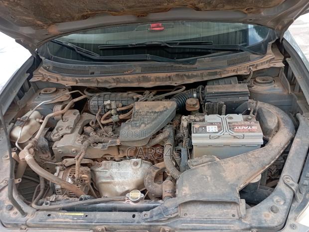 Nissan Rogue 2010 Gray