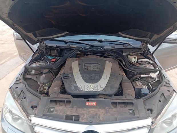 Mercedes-Benz C350 2011 Gray