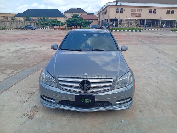 Mercedes-Benz C350 2011 Gray