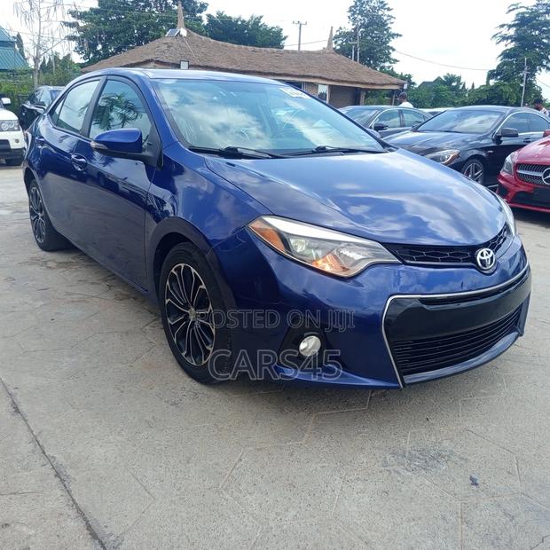 Toyota Corolla 2016 Blue